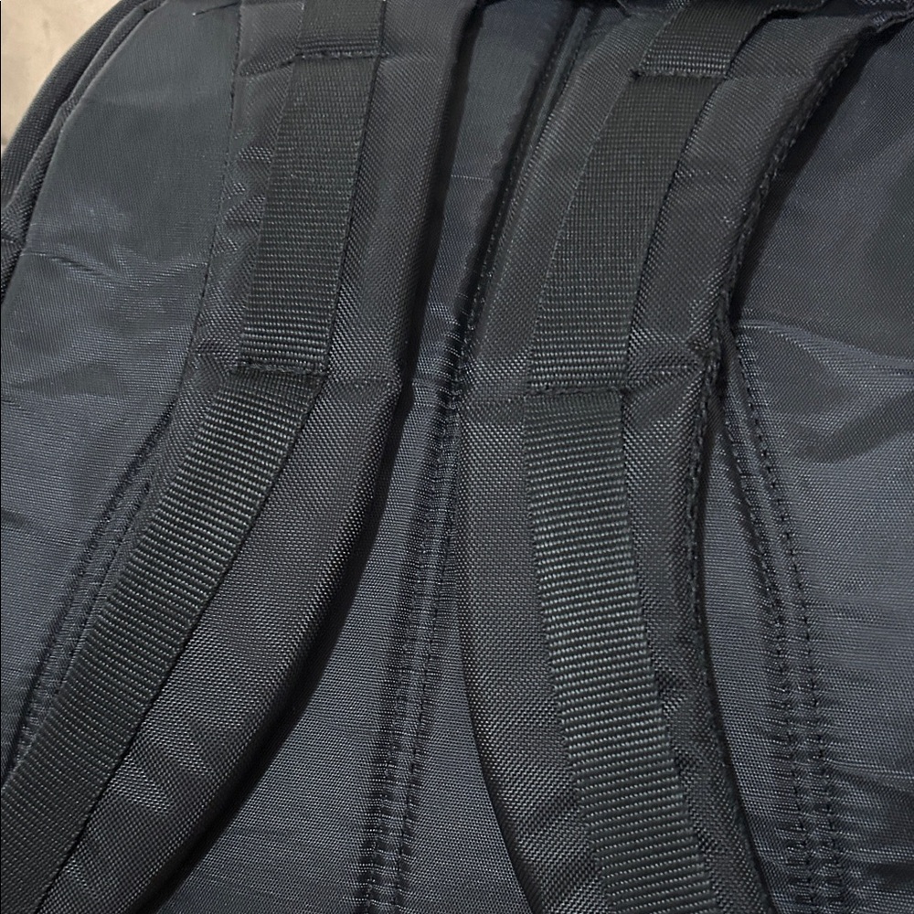 Targus Black Multi-Compartment Backpack - image 8